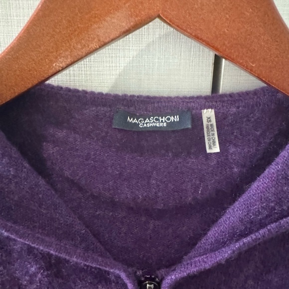 Purple Cashmere sweater. Size XS. - Picture 3 of 5